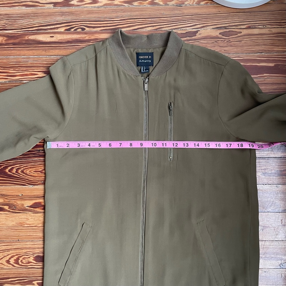 Forever 21 Oversized Olive Green Bomber Jacket - Picture 11 of 11